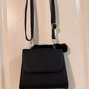 Chic Black Crossbody Bag with Adjustable Strap
